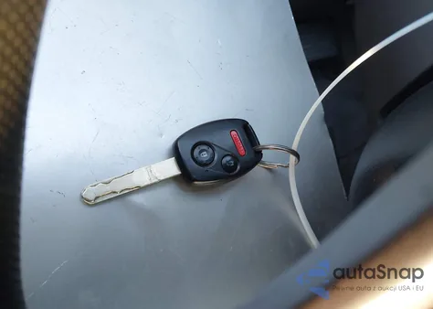 2009 Honda Civic Lx z USA, uszkodzony, nr VIN 2HGFG12669H526219